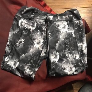 Workout capris calf length